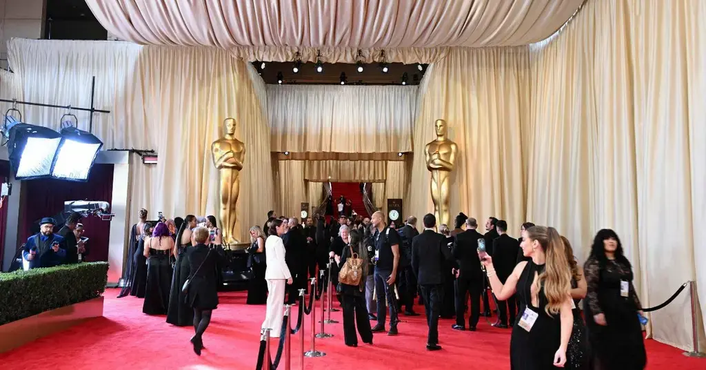 oscars bosses brutally ridiculed movie fans scrapping tradition