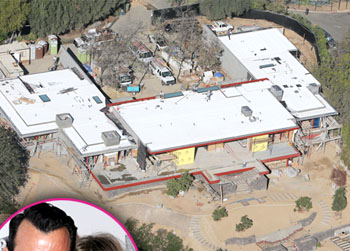 //aniston theroux renovate house