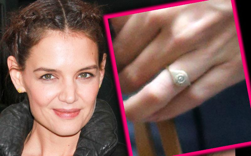 katie-holmes-married-jamie-foxx-wearing-ring-wedding-rumors