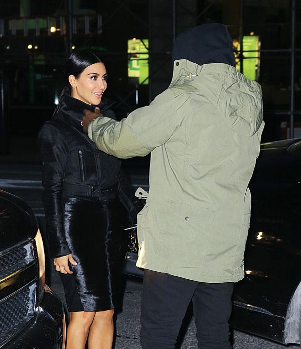 //kim kardashian wardrobe malfunction