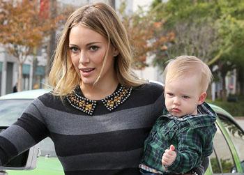 //pp_hilaryduffbaby_wenn