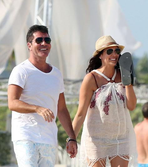 Simon Cowell Holds Hands With His Pregnant Girlfriend Lauren Silverman