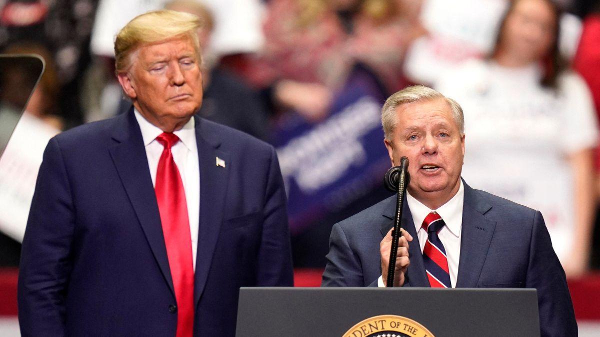 Picture of Donald Trump and Lindsey Graham