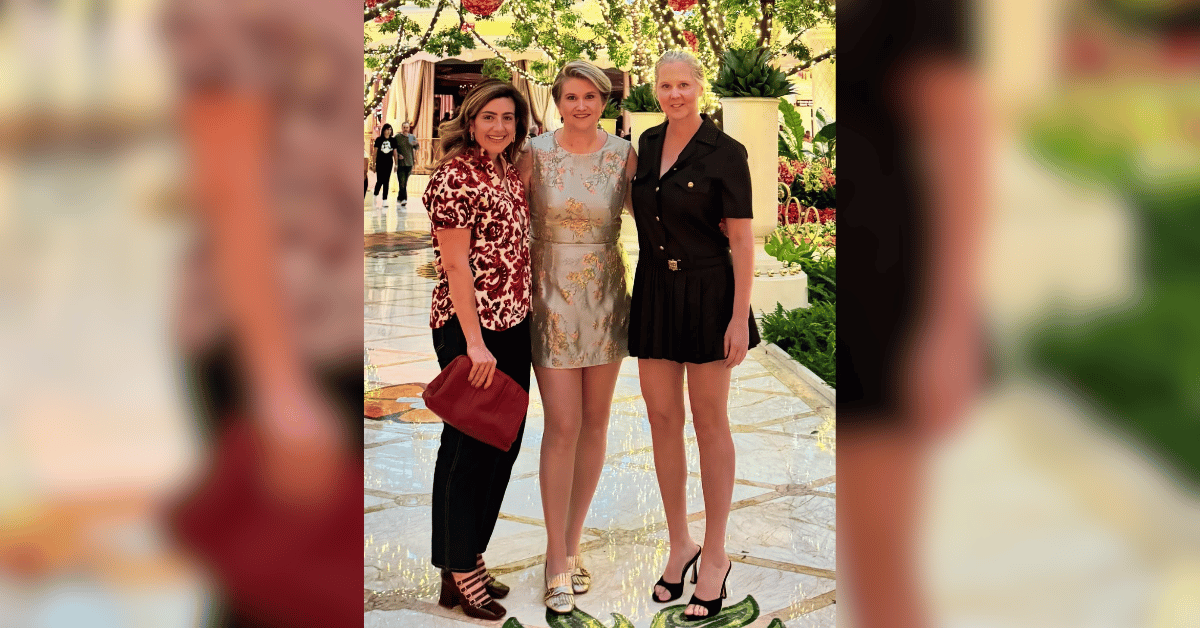 Photo of Amy Schumer, Alex Saks and Jillian Bell