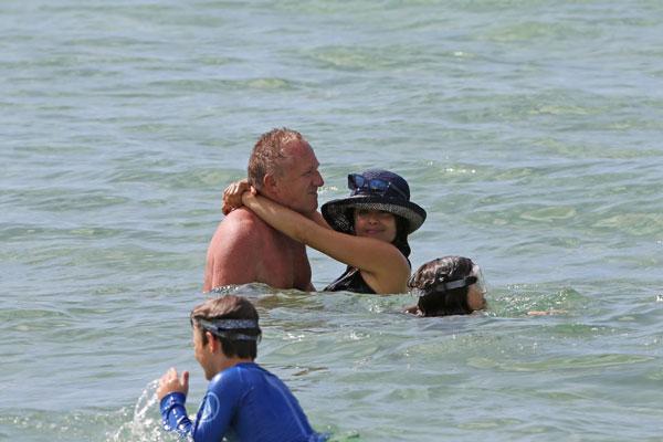 Salma Hayek Bikini Photos On Yacht In Hawaii