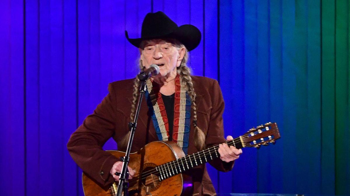 Willie Nelson has trouble standing and issues with his breathing in his 90s.