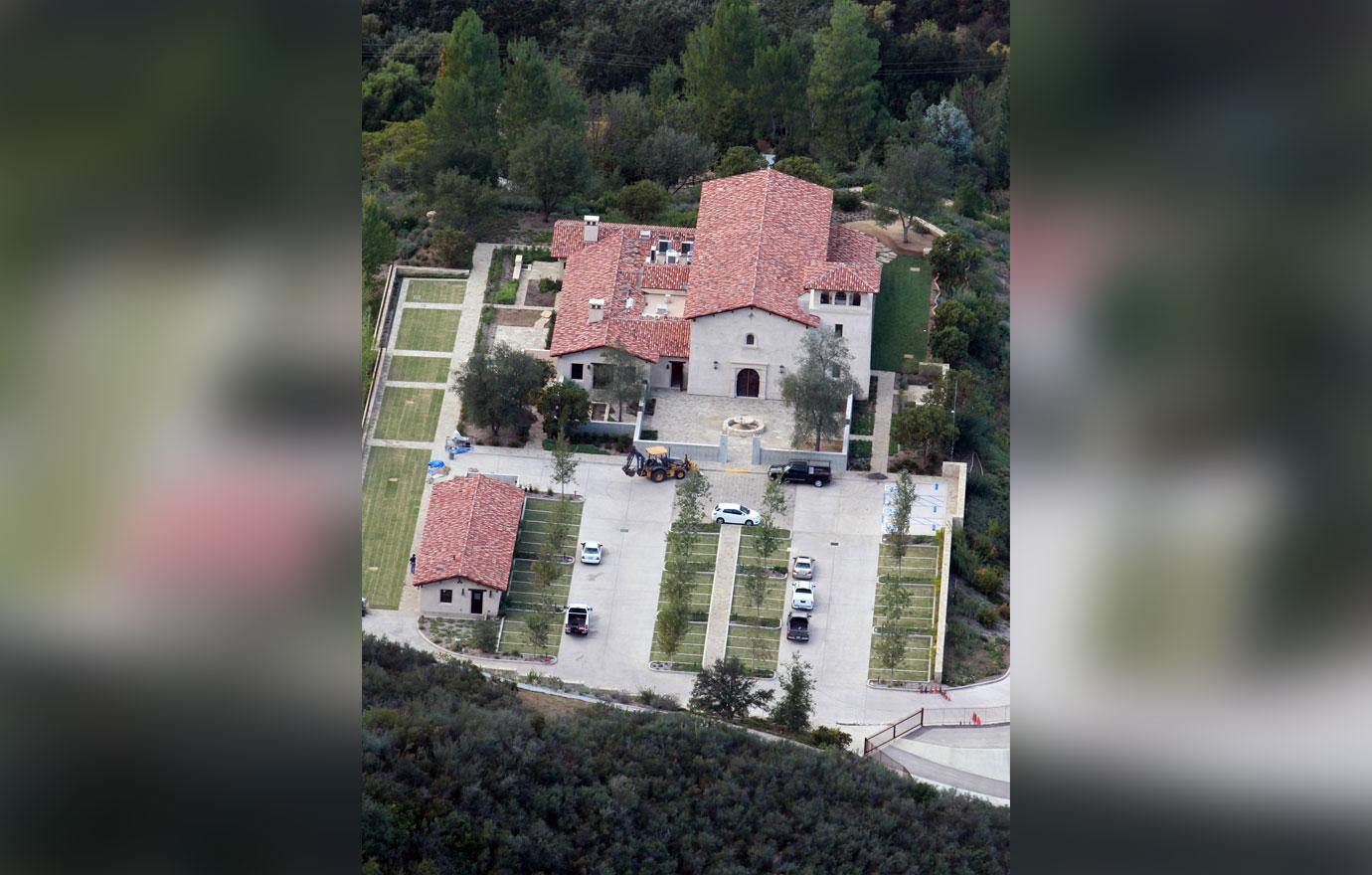 Mel Gibson Church Houses Dying Father