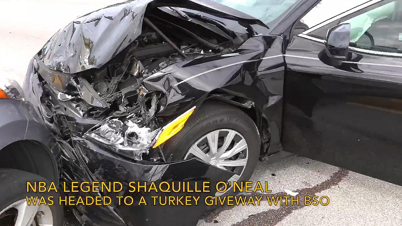 Shaquille O'Neal Saves Car Wreck Victims