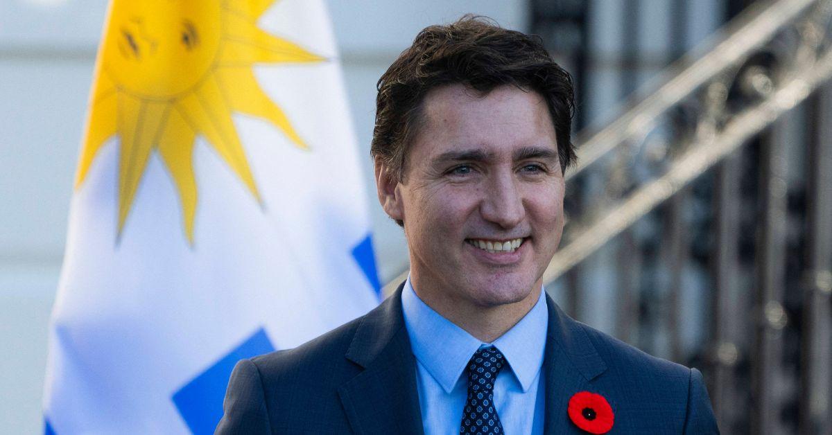 Justin Trudeau was spotted sharing a passionate yacht embrace with pop star Katy Perry off Santa Barbara.