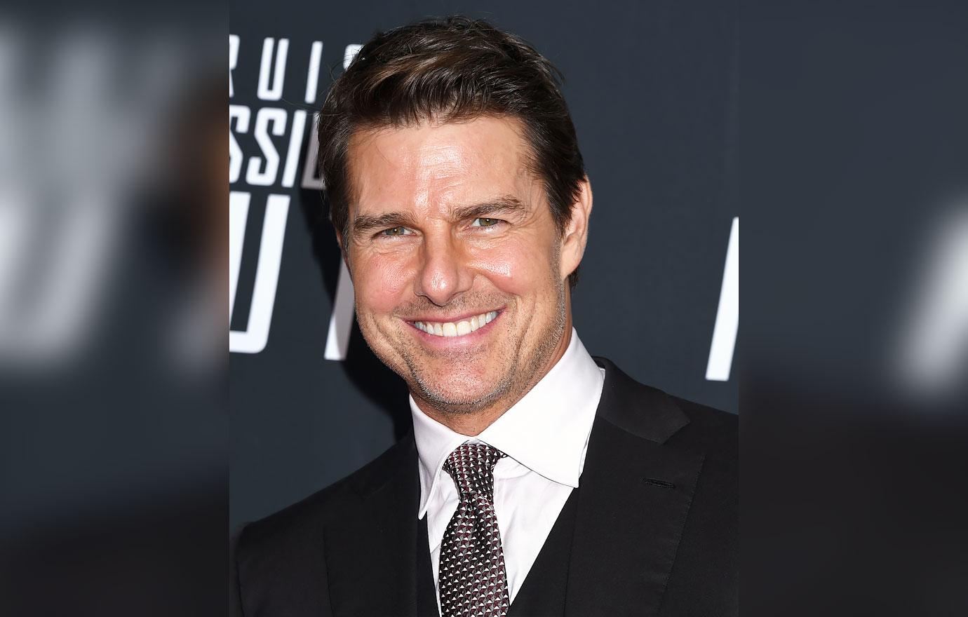 tom cruise front teeth knocked out by his kid wears dentures gossip cindy adams r