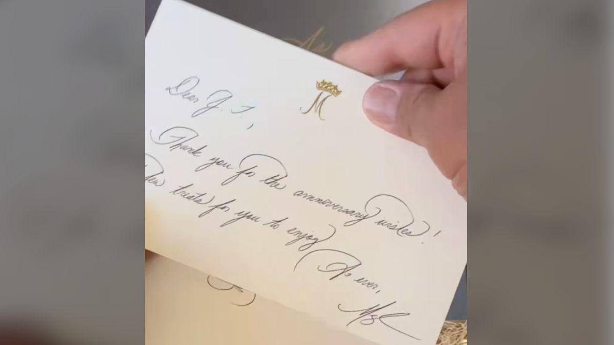 Photo of Meghan Markle note
