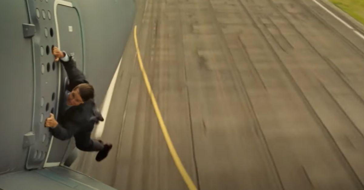 hanging off a plane scene in mission impossible a rogue nation