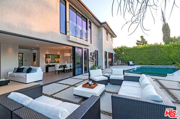 //scott disick beverly hills home kourtney kardashian