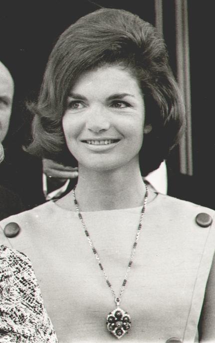 //bouffant jackie o