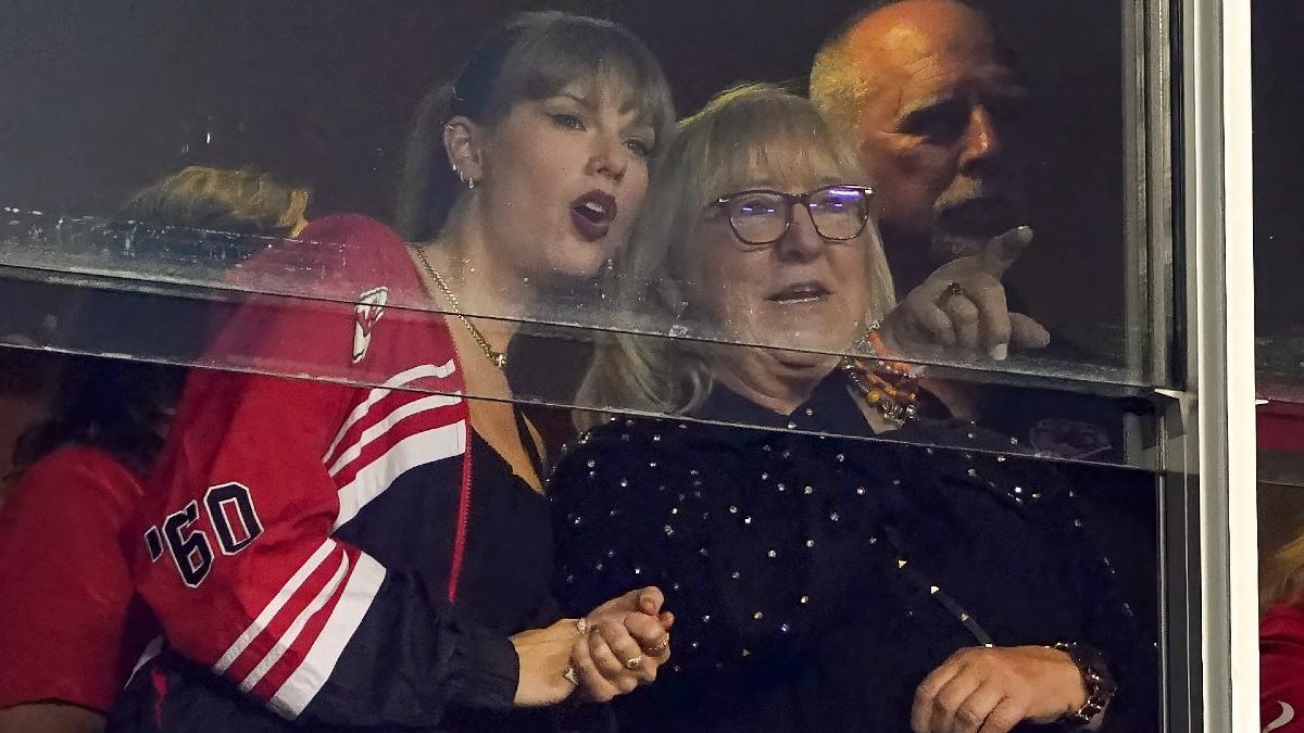 Photo of Donna Kelce and Taylor Swift