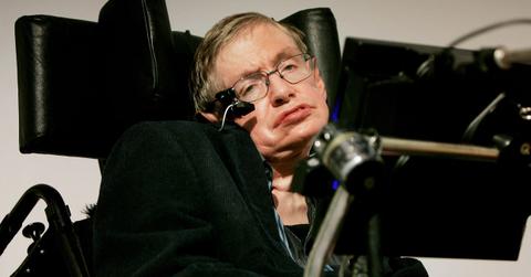 //scientist stephen hawking dies pp