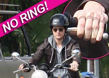 //peter facinelli no ring
