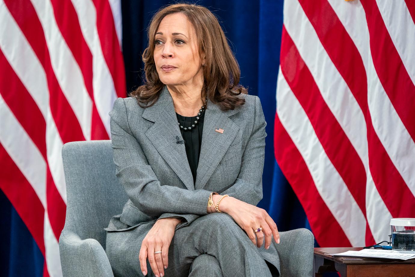 president joe biden scrutiny lack news conferences as kamala harris aides staffers leaving by droves r