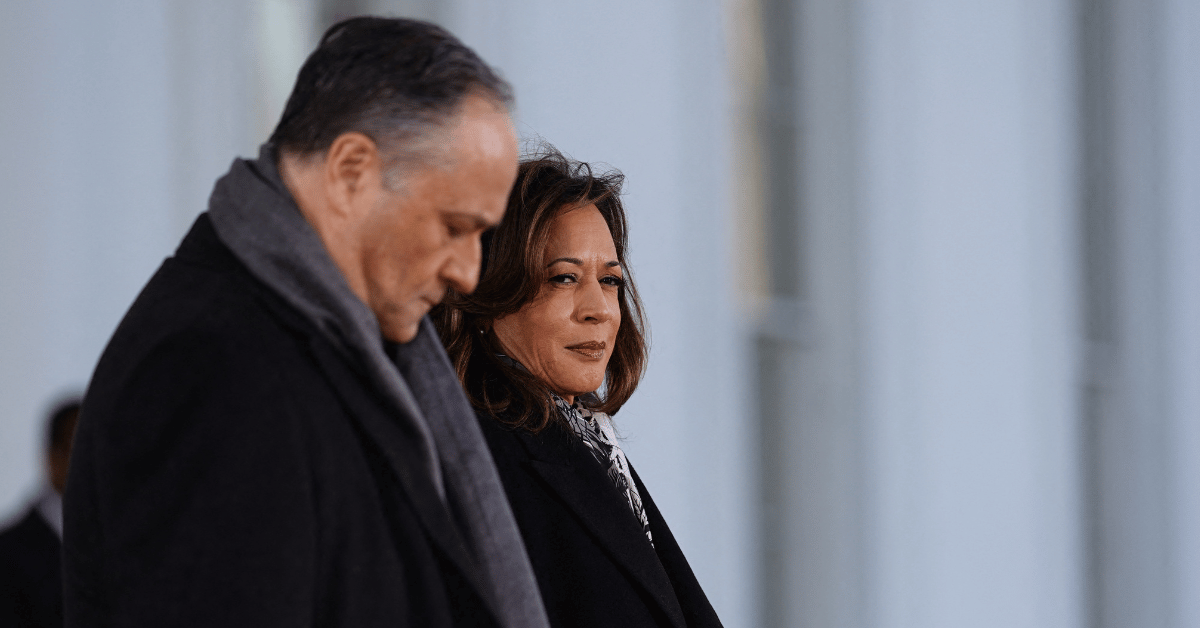 Photo of Kamala Harris and Doug Emhoff