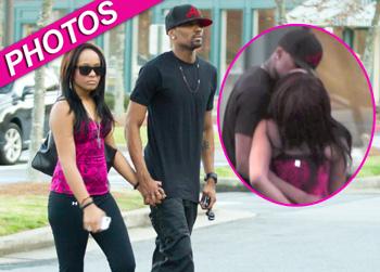 //bobbi kristina pda nick gordon splash