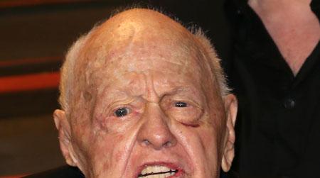 //mickey rooney cuts kids will pp