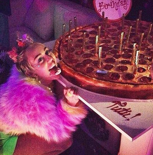 //miley cyrus birthday party