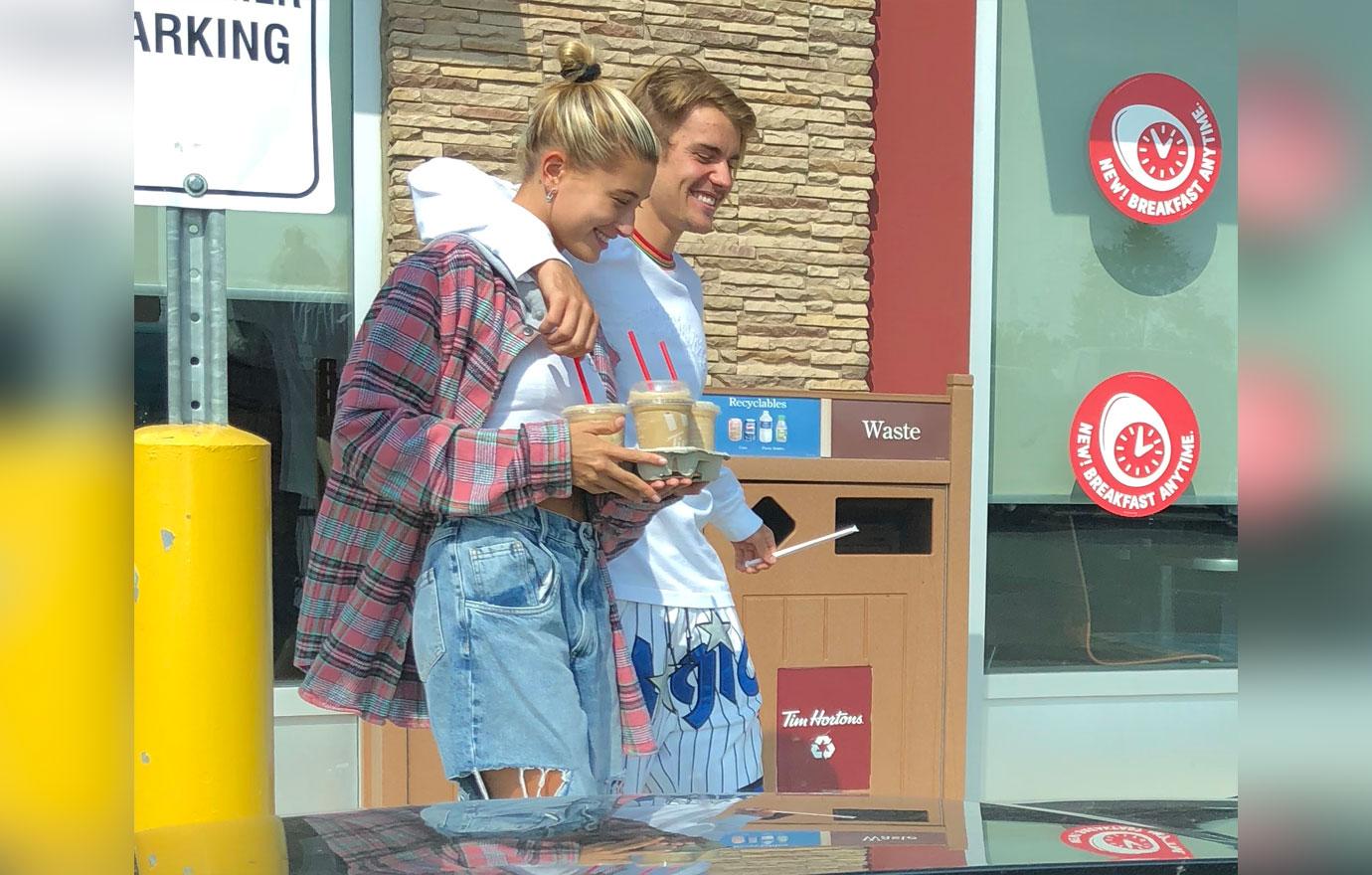 Justin Bieber Hailey Baldwin Happy Canada