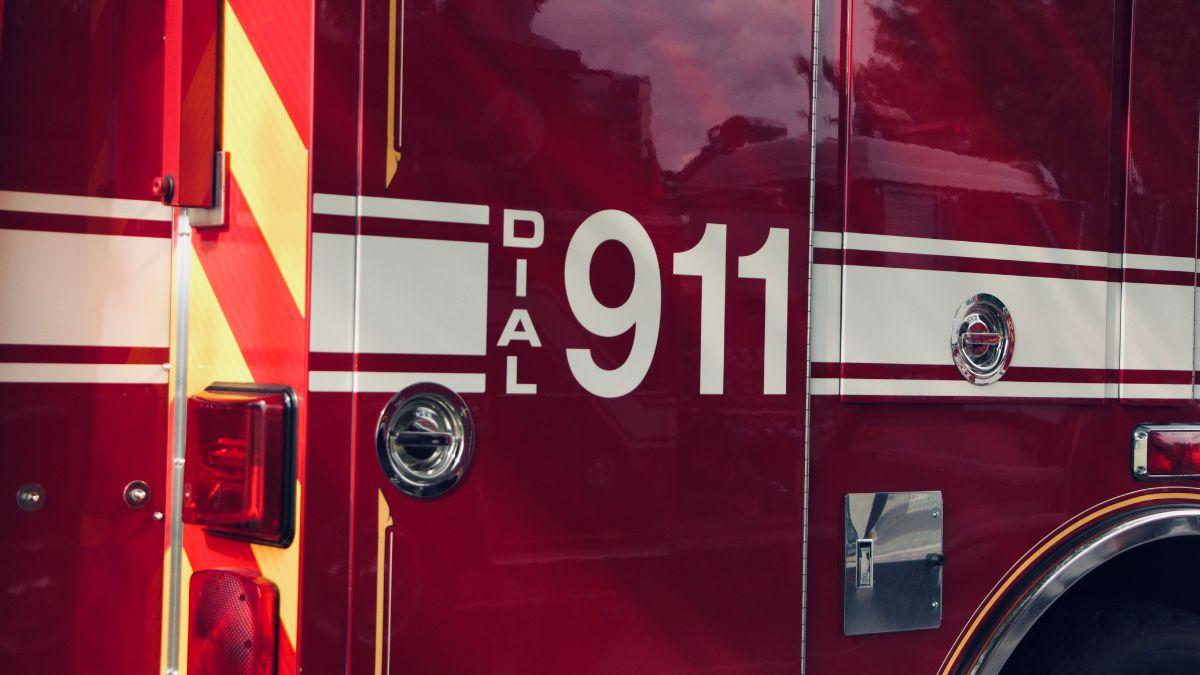 Photo of an ambulance with 911