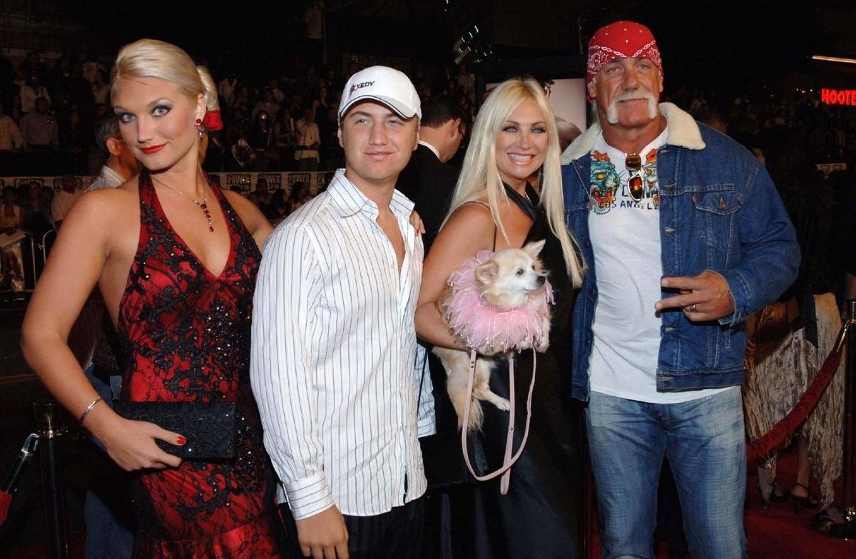 Linda Hogan and her children, Brooke and Nick, remain estranged following Hulk's death.