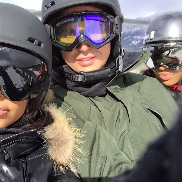 Kardashian Sisters Skiing In Montana