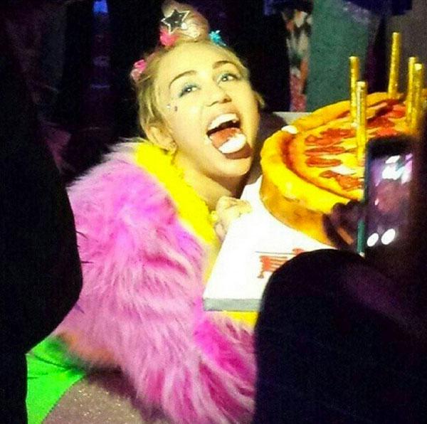 Twerk It 16 Photos Of Miley Cyrus’ Raunchy 22nd Birthday Bash