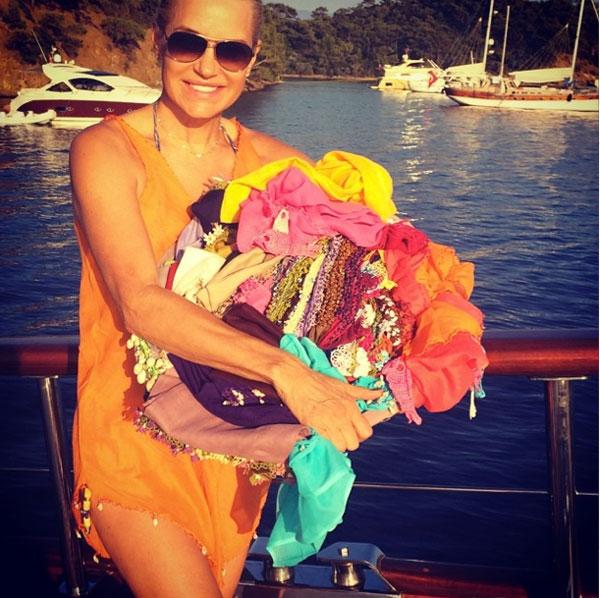 Yolanda Foster Goes On Yacht Vacation With Husband Amid Split Rumors   Yolanda Foster2 