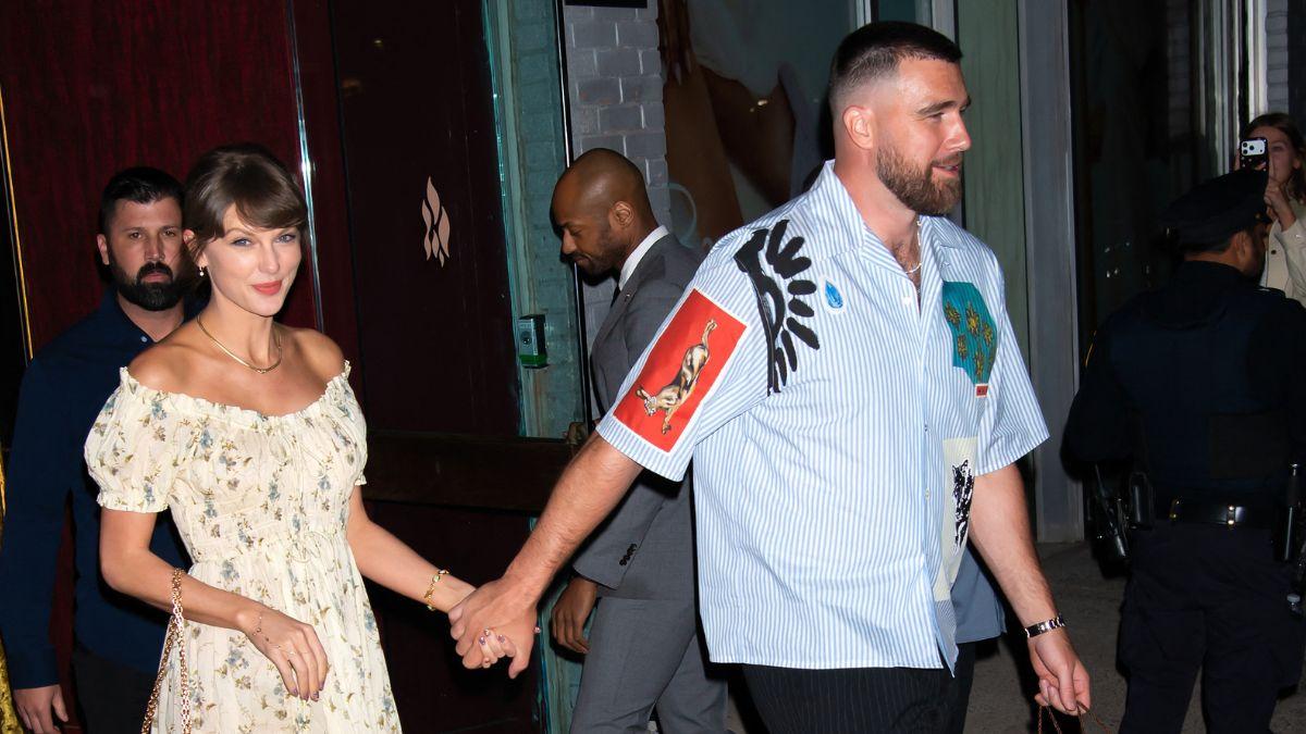 Photo of Taylor Swift and Travis Kelce