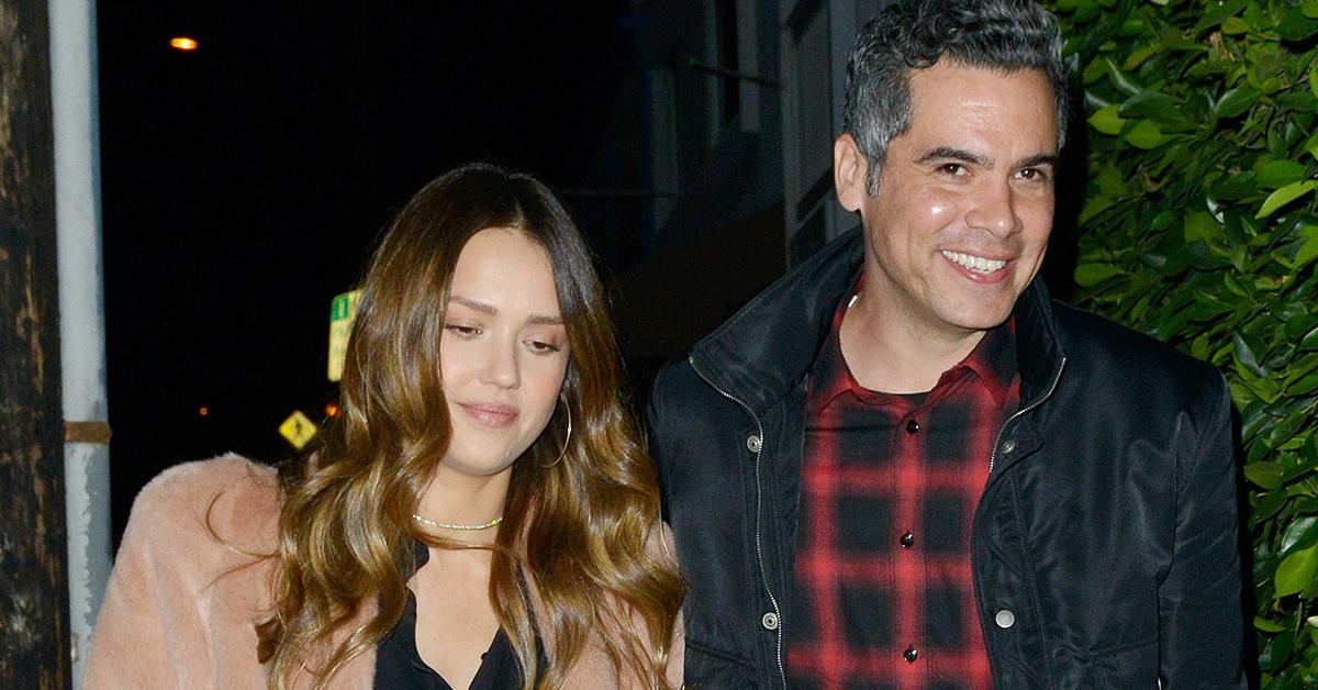 Jessica Alba Spotted With Husband Cash Warren For The First Time In