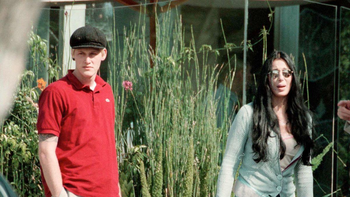 Dr. Gilda Carle warned Elijah Blue Allman is 'at the end of his rope' amid incarceration.