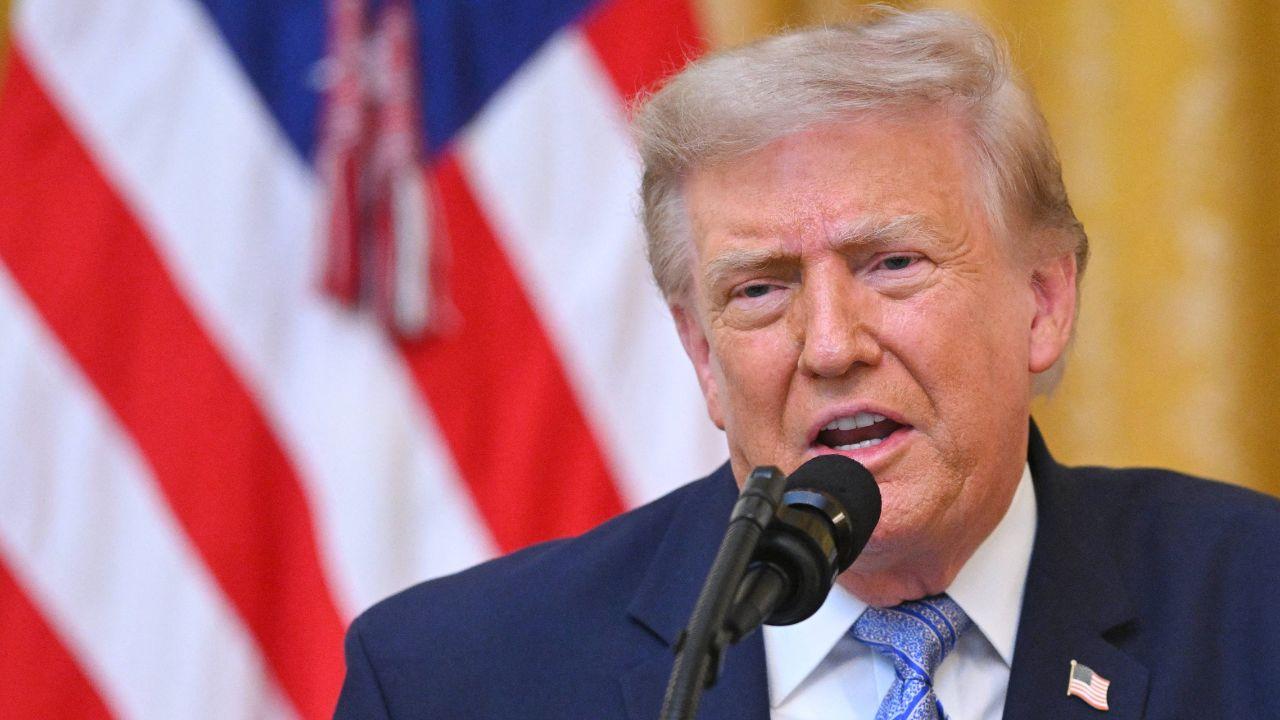 image of Jayme Leagh Franklin appeared behind President Donald Trump during an Oval Office event.