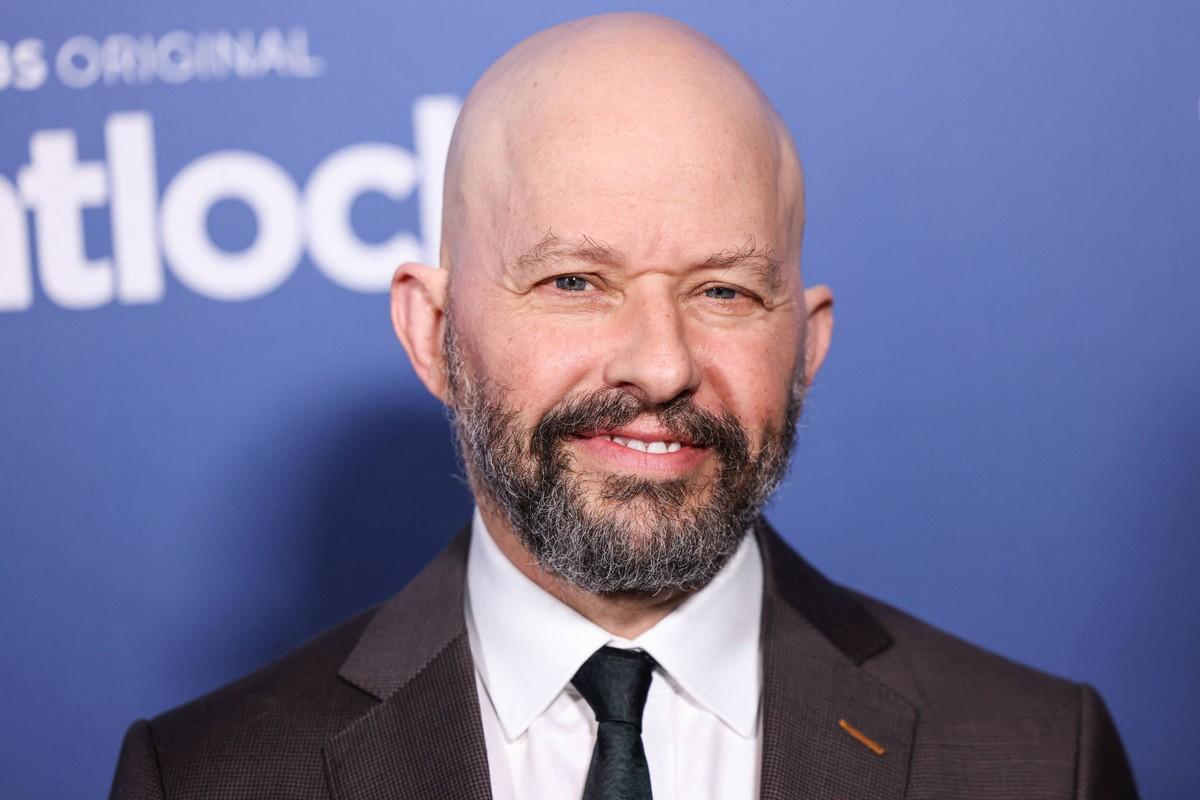 In 2024, Cryer said McCarthy was 'a prince,' after reflecting on their time together filming 'Pretty in Pink.'