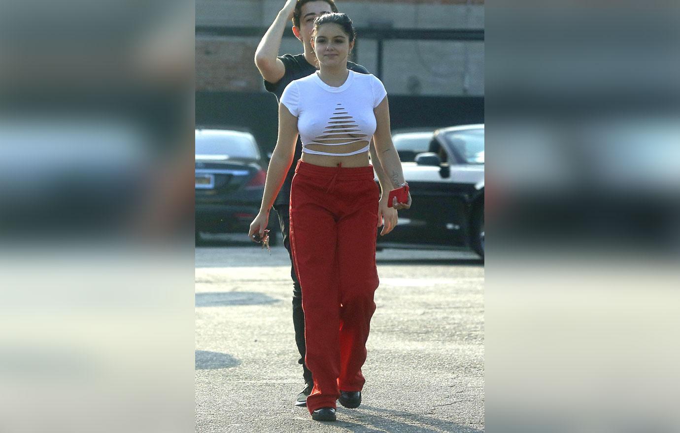 Nearly-Naked Ariel Winter Flashes Nipples & Belly With Boyfriend