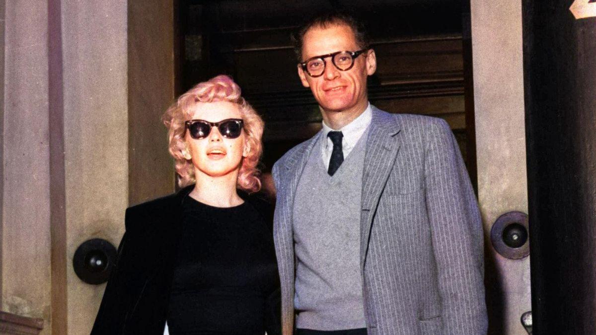 Photo of Arthur Miller and Marilyn Monroe