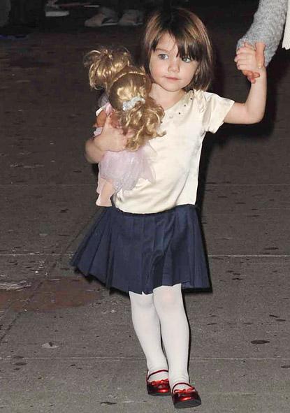 //suri cruise inf