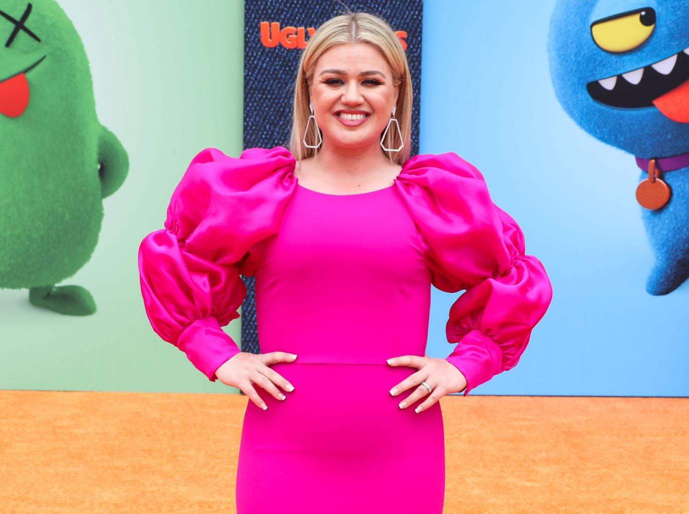 kelly clarkson gallery pic