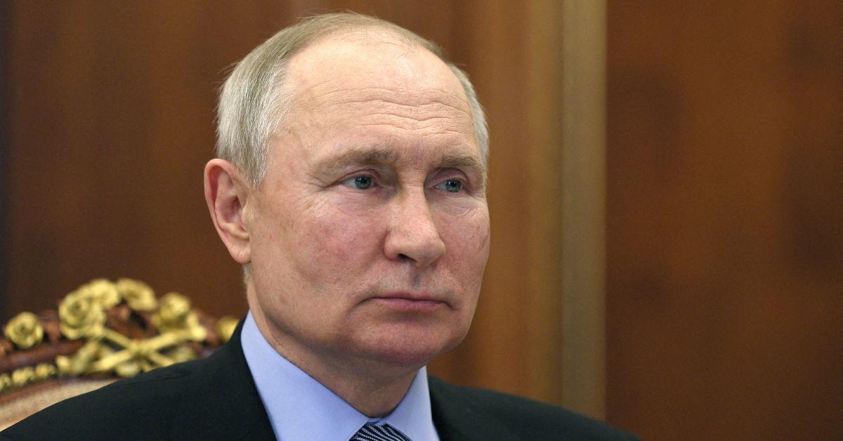 Putin Was 'Paralyzed' and 'Unable to Act' in First Hours of Wagner Coup - Vimarsana News
