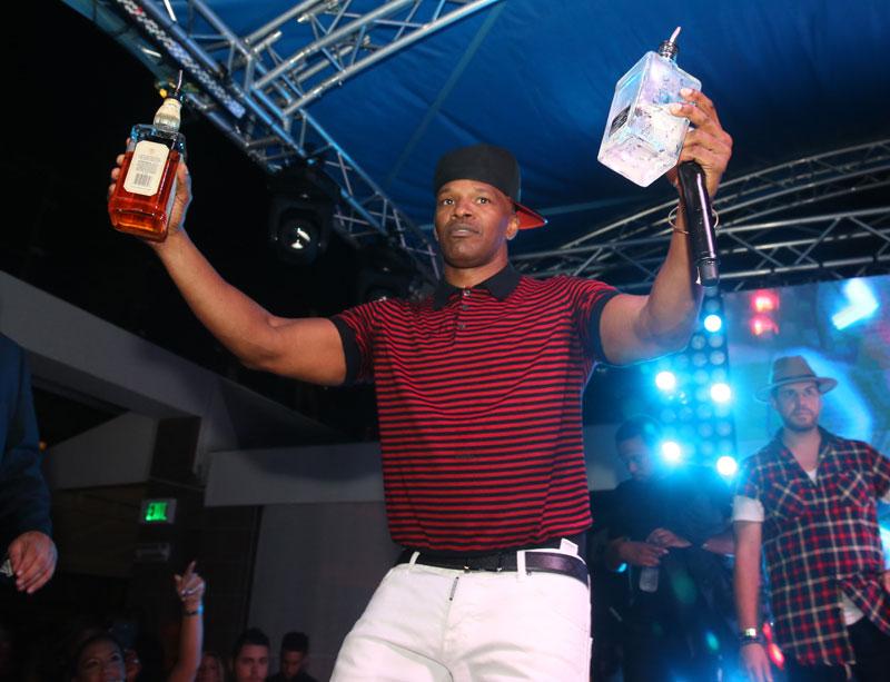 Jamie Foxx Busted Grinding With Other Women During BoozeFilled Night Out