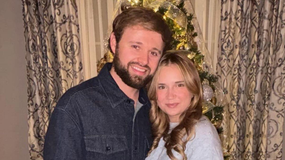 picture of Jason Duggar and Maddie Duggar