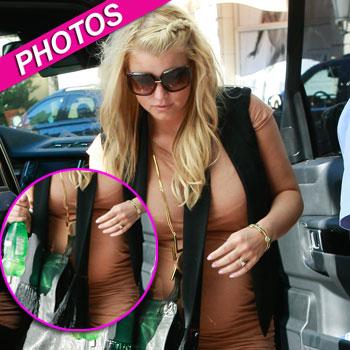 //jessica simpson beverly news