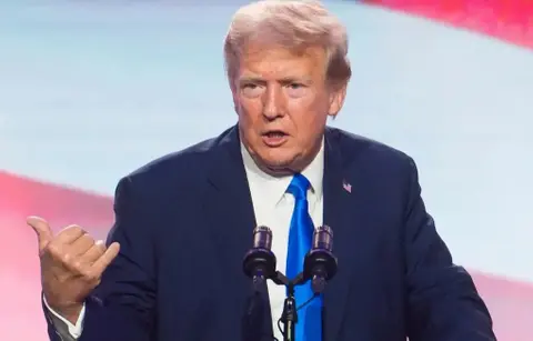 donald trump mocks joe bidens mental capabilities during iowa rally