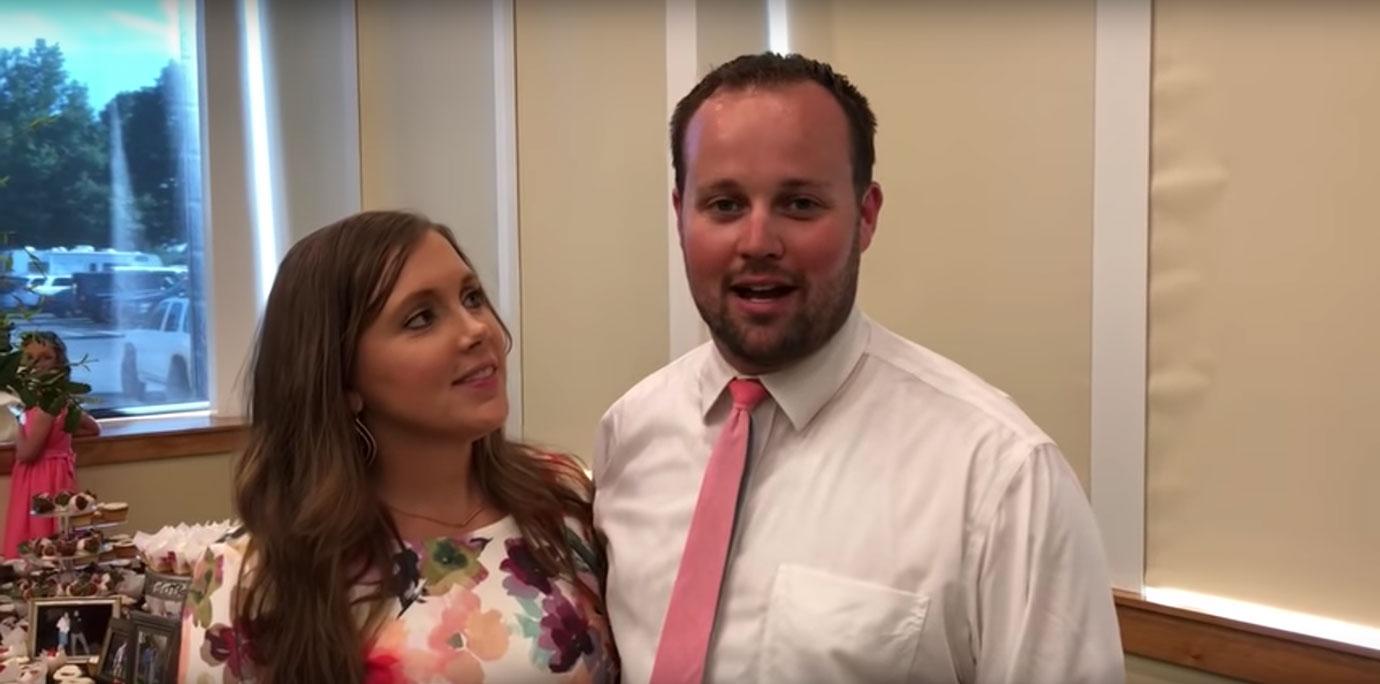 josh duggar wife anna unhappy anniversary celebration