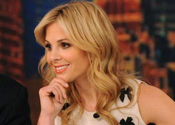 //elisabeth hasselbeckviewfox