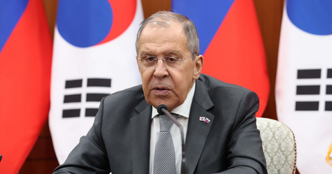 Vladimir Putin's Foreign Minister's Daughter In England Despite Ban