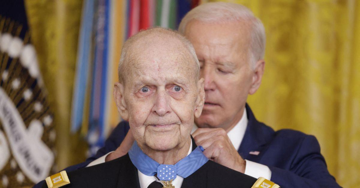 president joe biden slammed walking out medal honor ceremony jpg